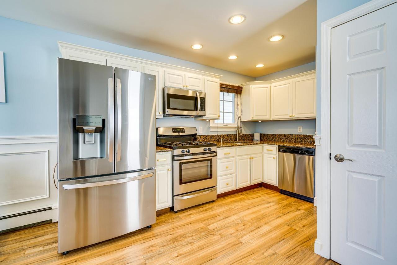 New Jersey Abode - Near Theme Parks, Walk To Beach Keansburg Экстерьер фото